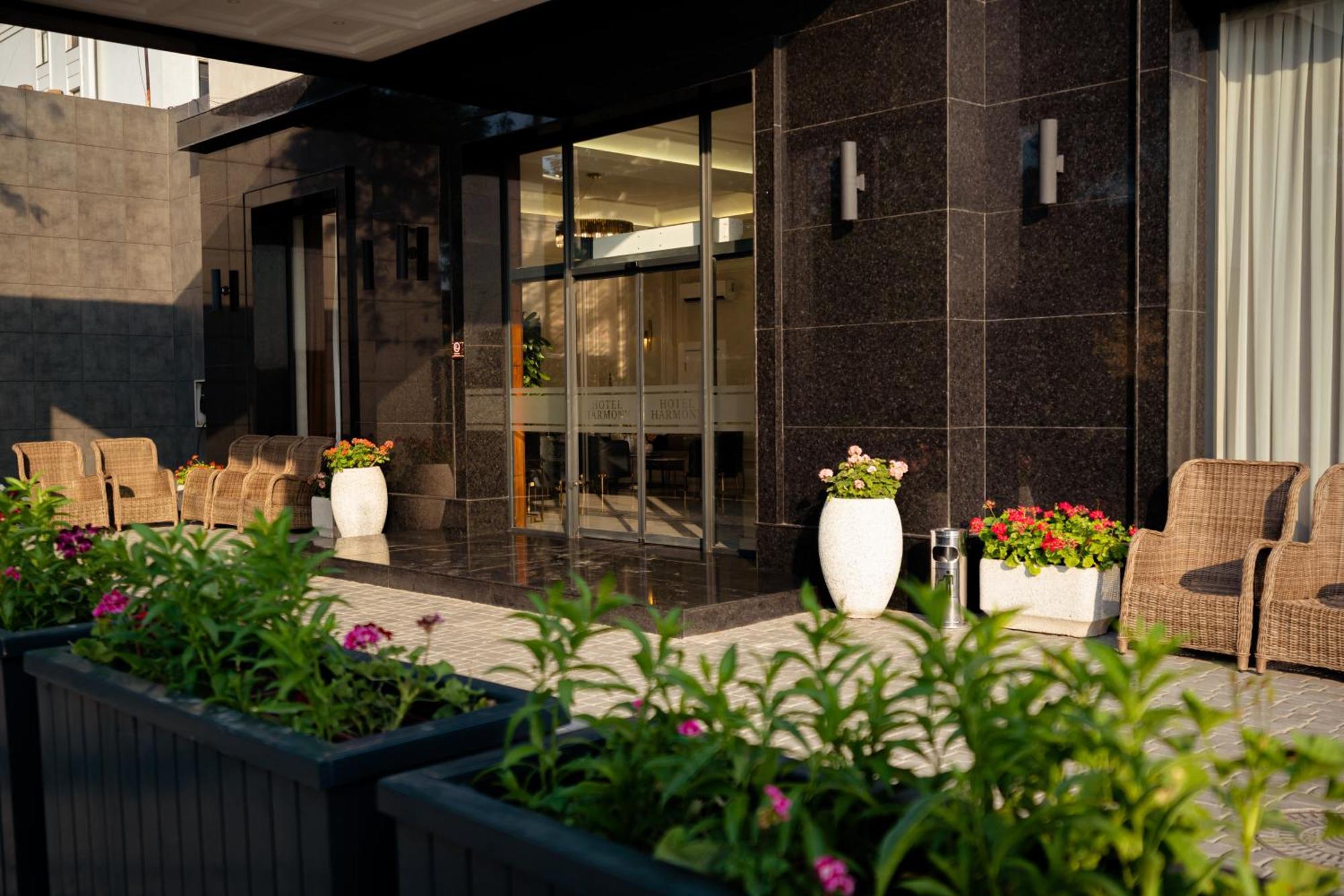 Harmony Hotel Tashkent Exterior photo